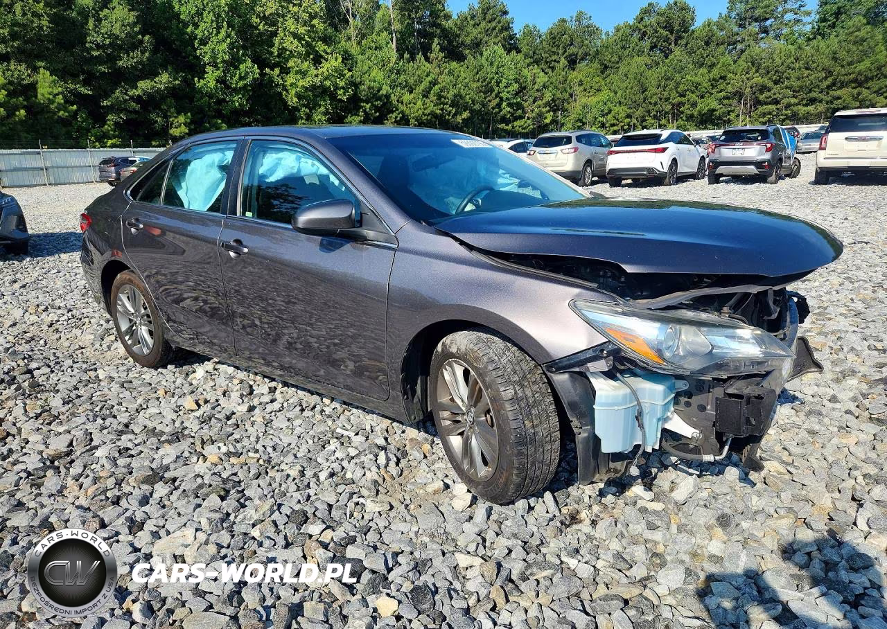 2016 Toyota Camry Se VIN:4T1BF1FK3GU253818 - 4