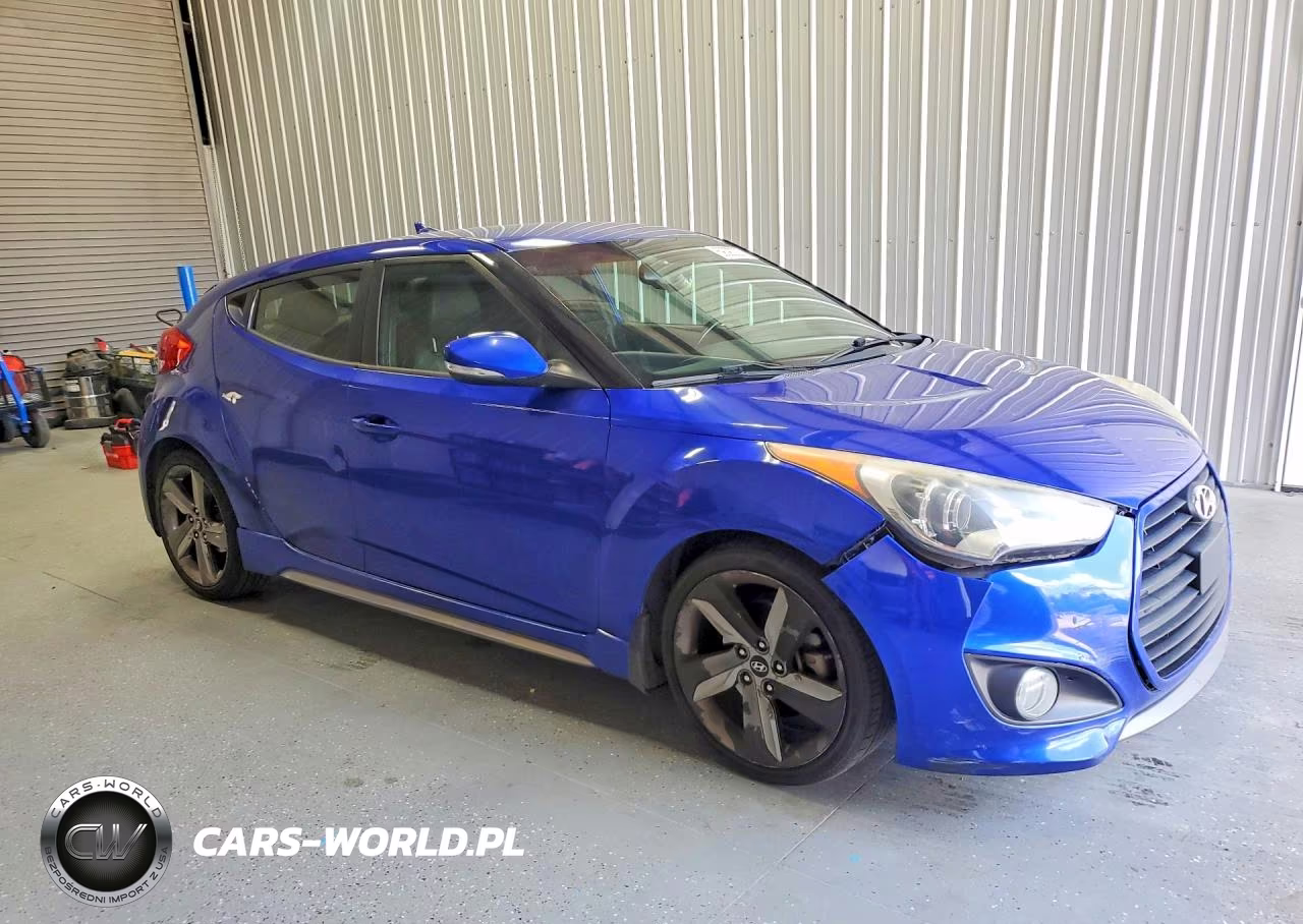 2015 Hyundai Veloster Turbo VIN:KMHTC6AE9FU220266 - 4
