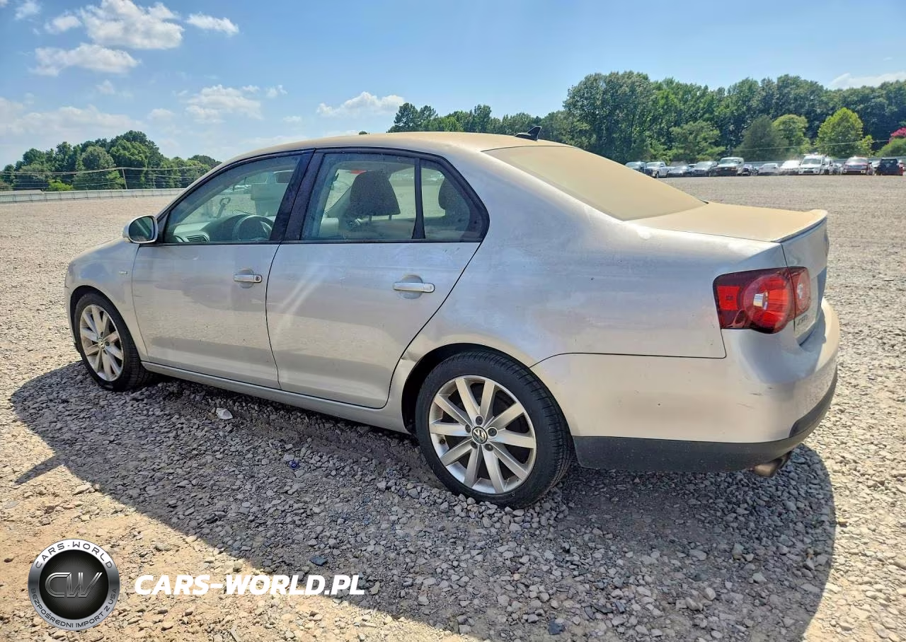 2010 Volkswagen Jetta Wolfsburg VIN:3VWRJ7AJ8AM019718 - 2