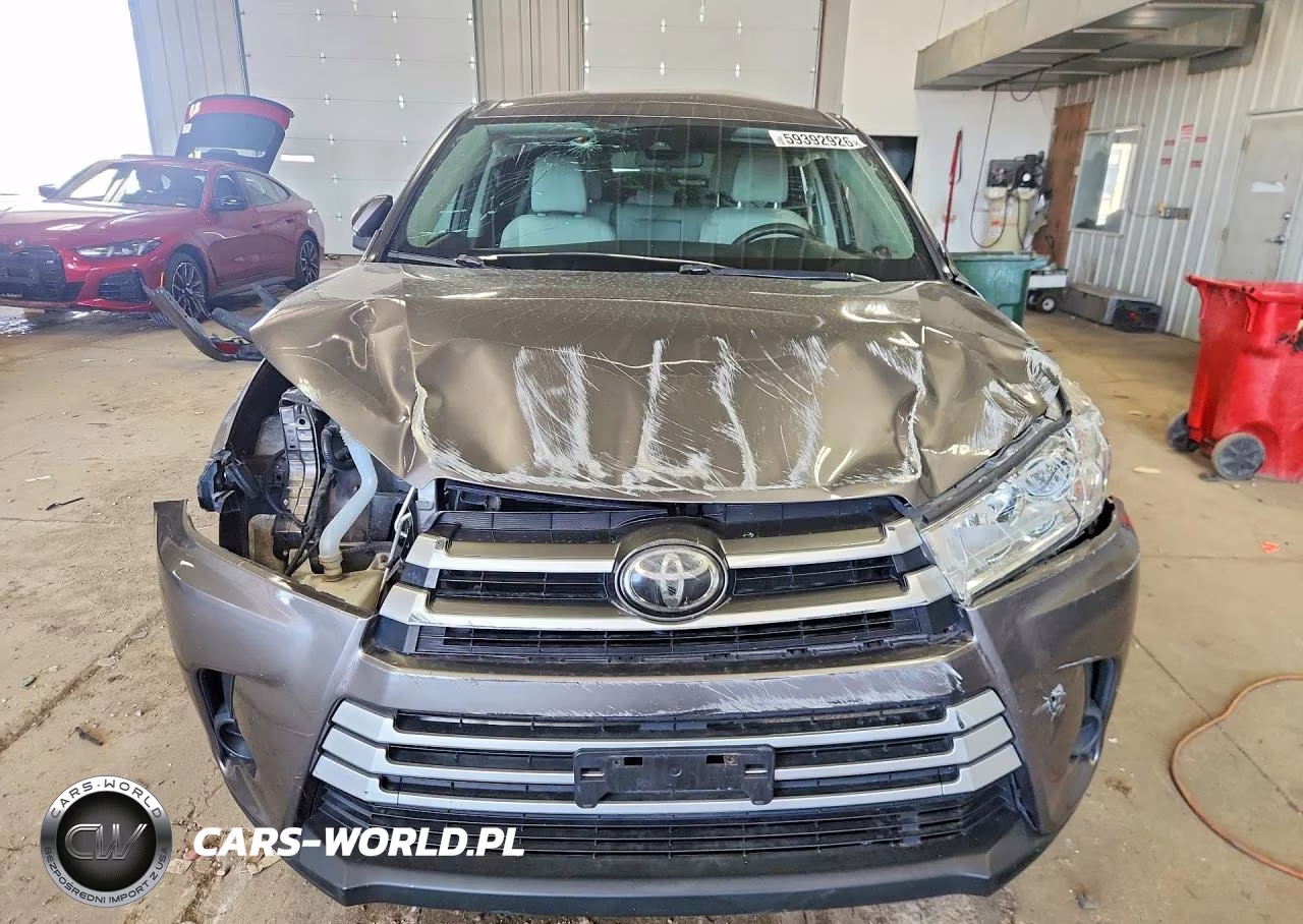2017 Toyota Highlander Le VIN:5TDBZRFH4HS381182 - 5