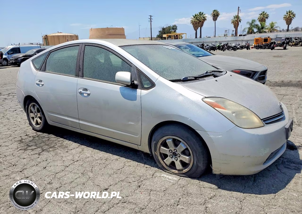 2004 Toyota Prius Base VIN:JTDKB20U340095032 - 4