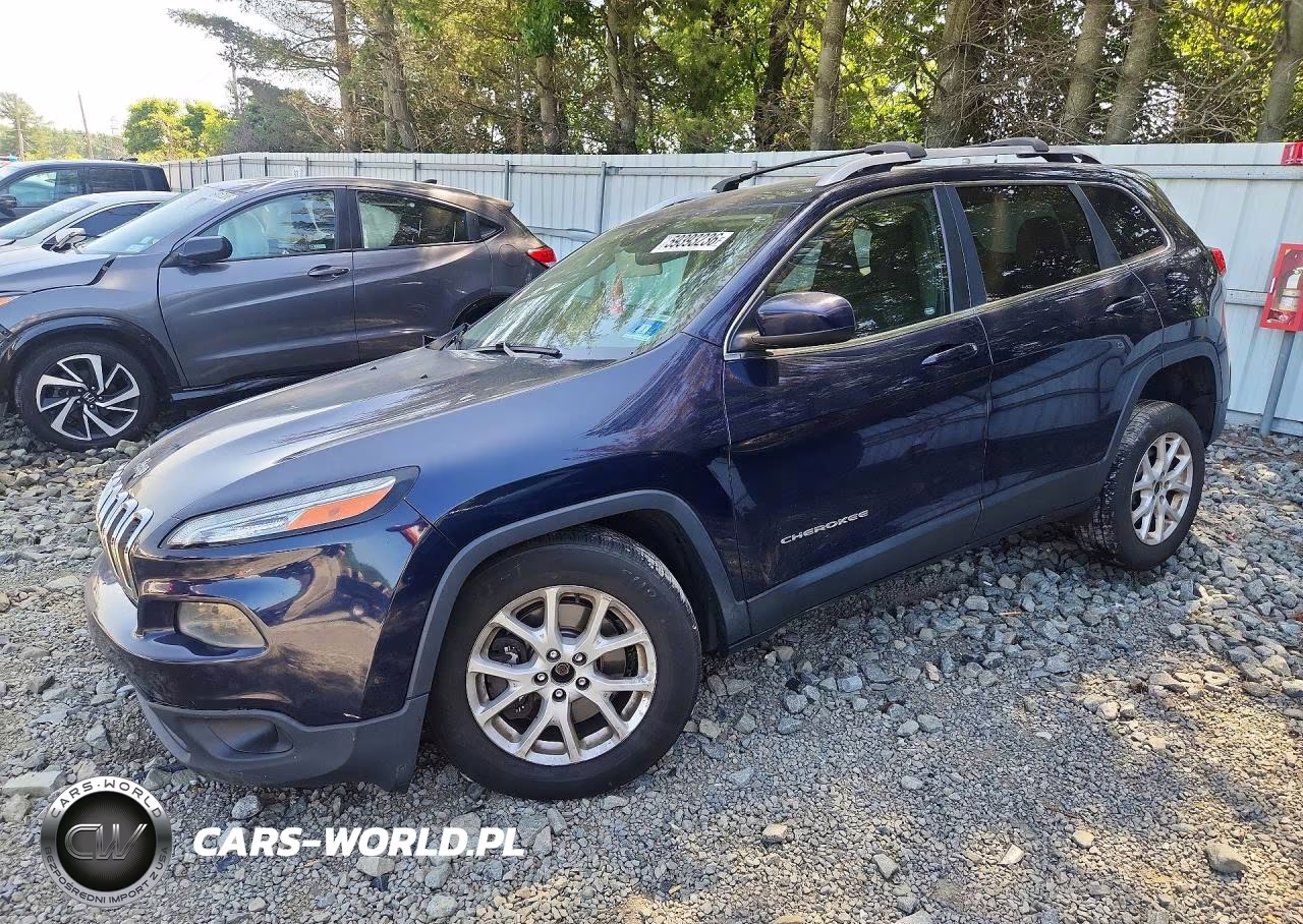 2016 Jeep Cherokee Latitude – zdjęcie 1 z 12