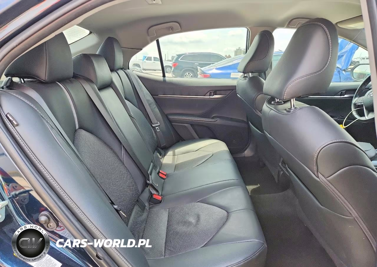 2019 Toyota Camry Xse VIN:4T1B61HK4KU681676 - 10