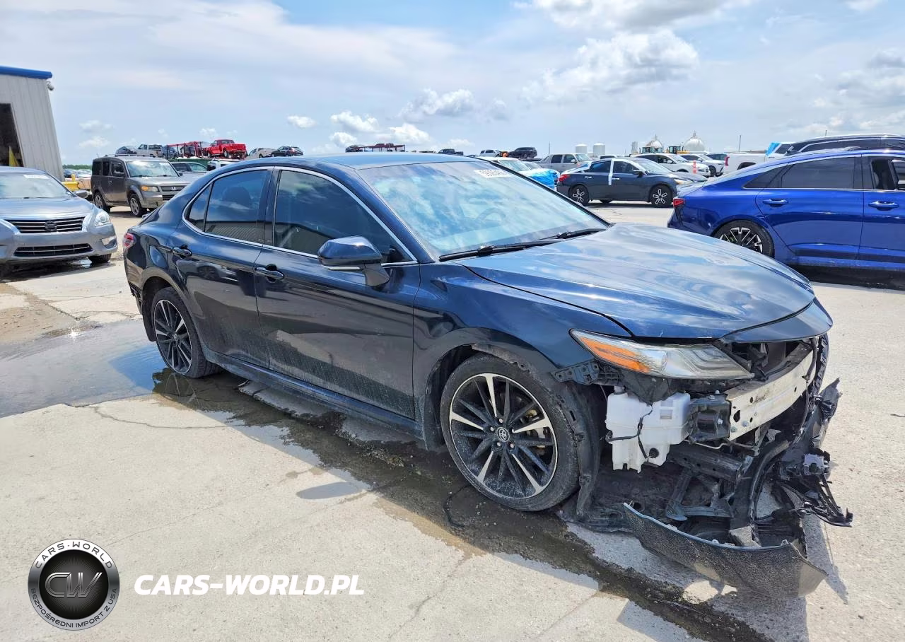 2019 Toyota Camry Xse VIN:4T1B61HK4KU681676 - 4