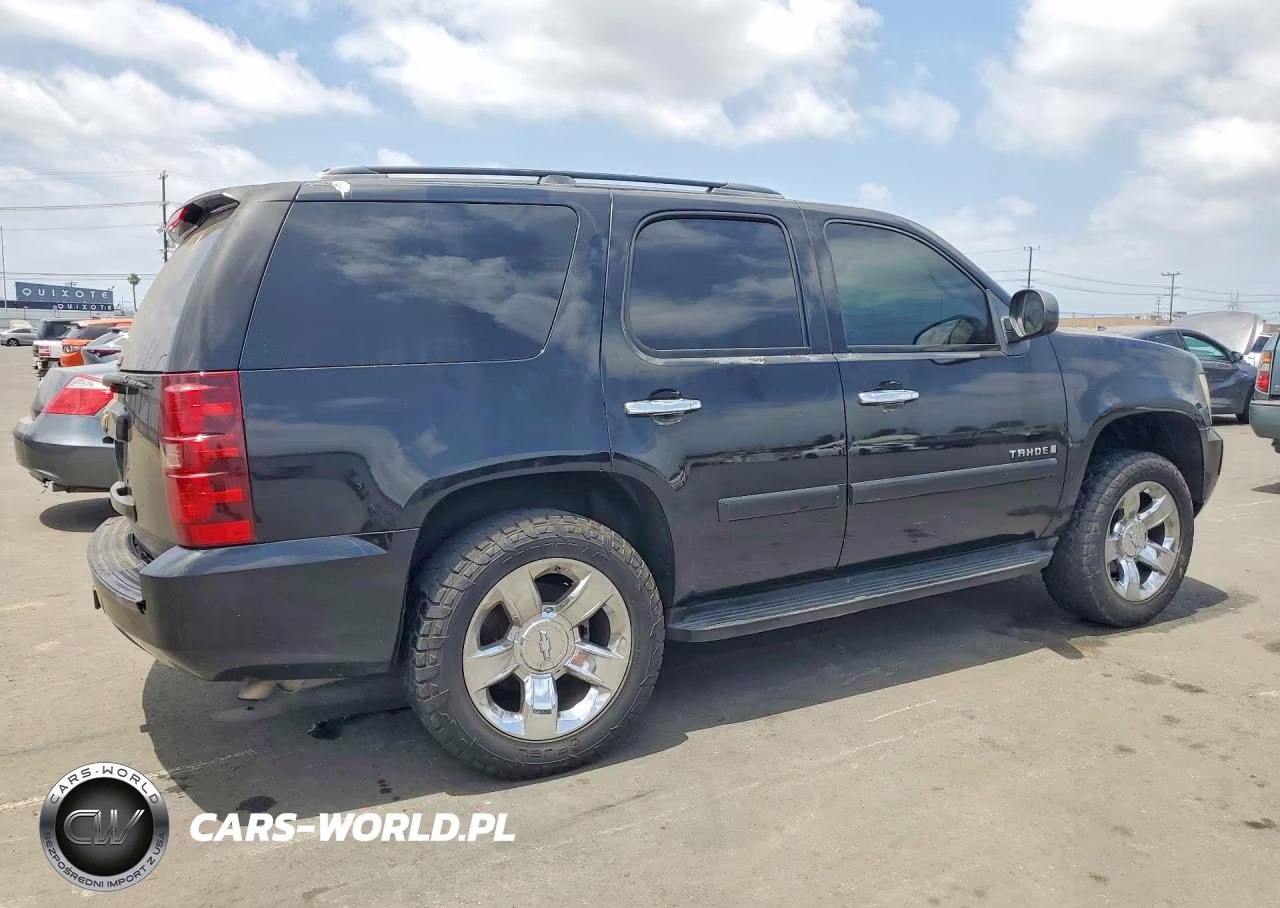 2007 Chevrolet Tahoe C1500 VIN:1GNFC13C27J326049 - 3