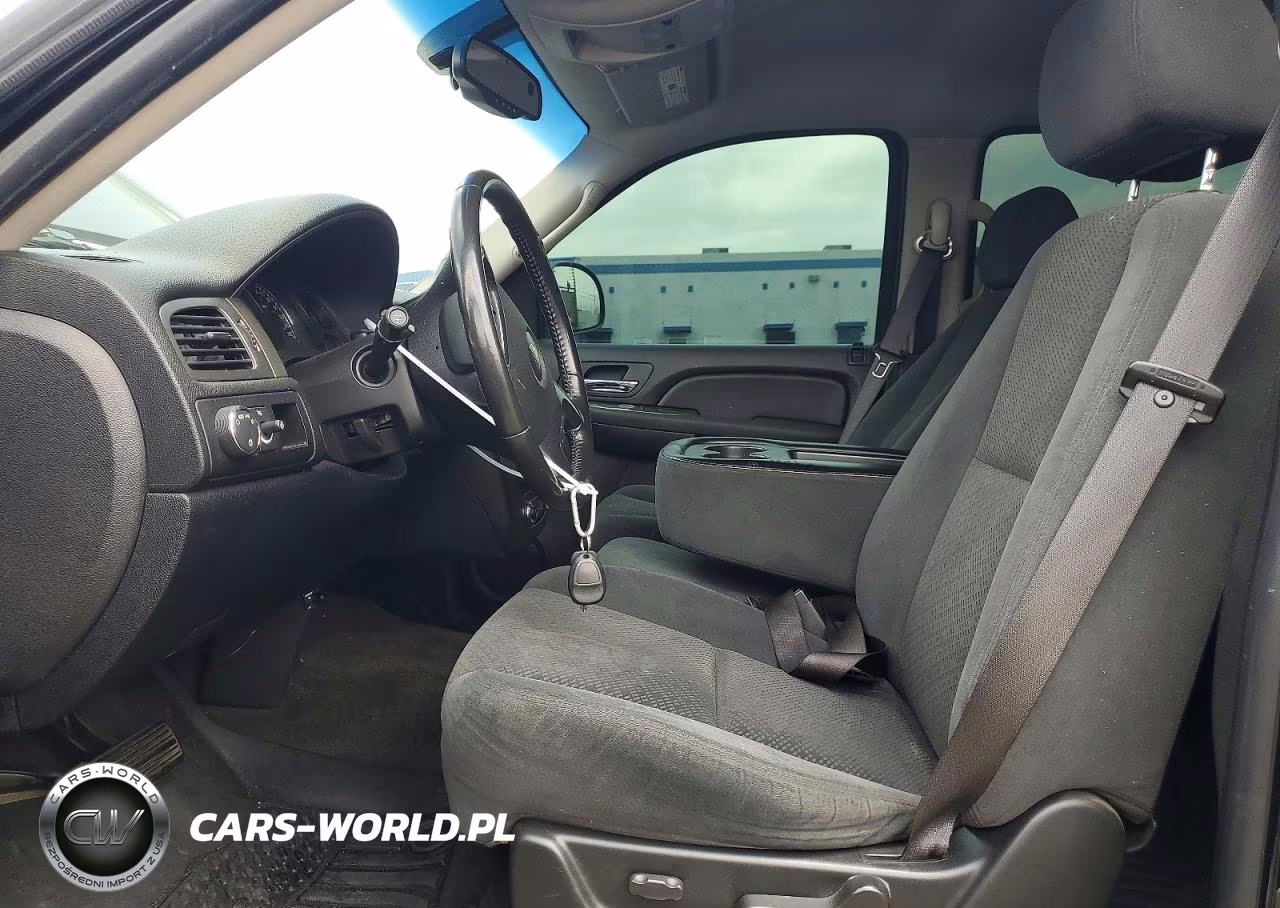 2007 Chevrolet Tahoe C1500 VIN:1GNFC13C27J326049 - 7