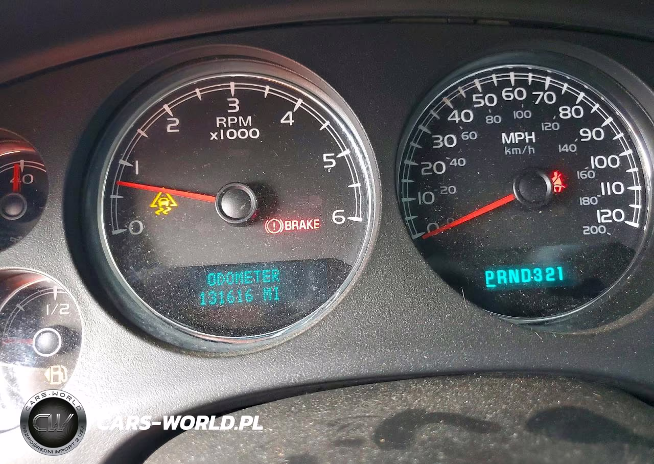 2007 Chevrolet Tahoe C1500 VIN:1GNFC13C27J326049 - 9