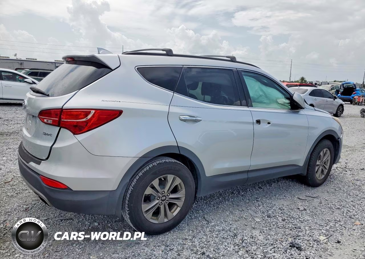 2015 Hyundai Santa Fe Sport 2.4L VIN:5XYZU3LB1FG252644 - 3
