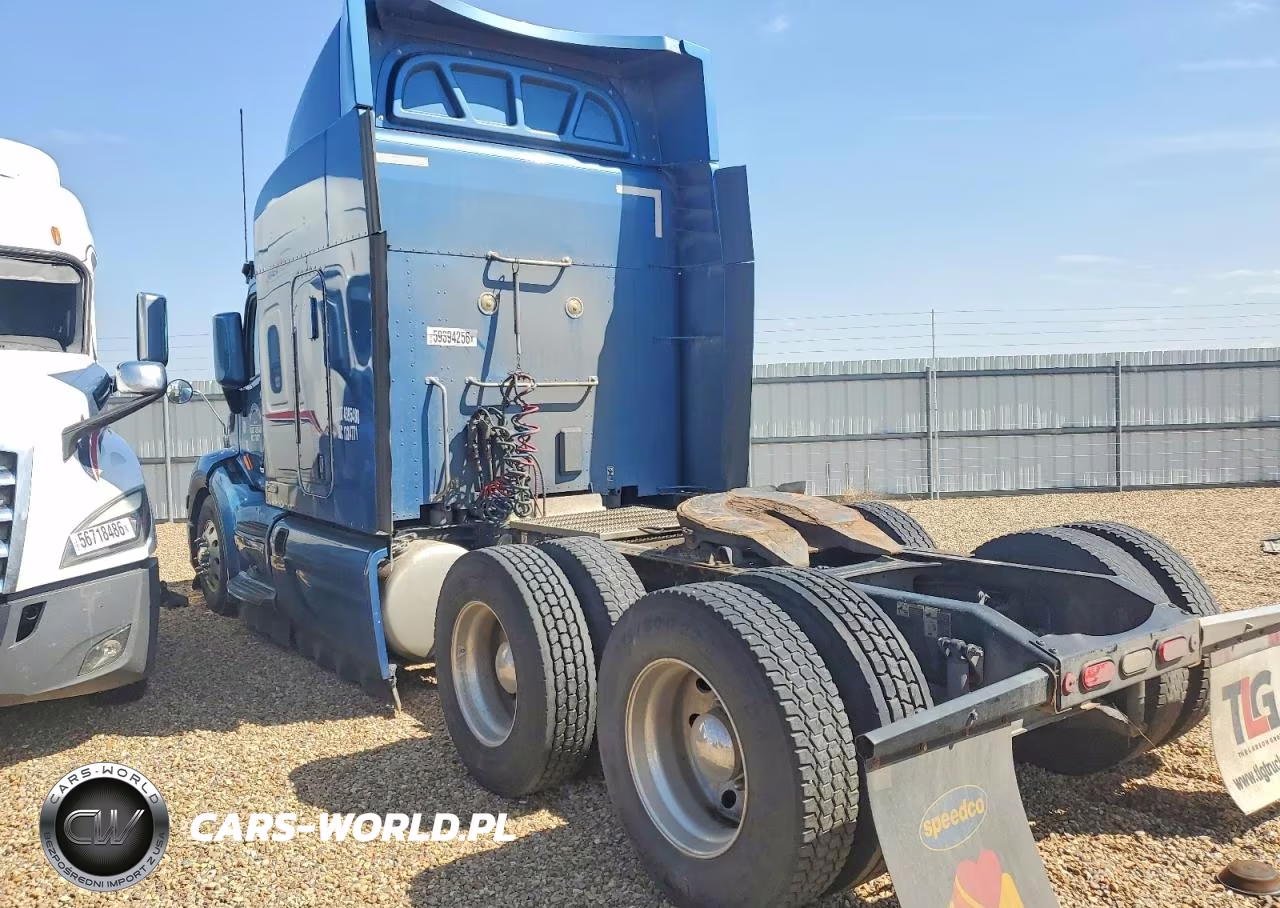 2020 Peterbilt 579 Semi Truck VIN:1XPBDP9X1LD675339 - 3