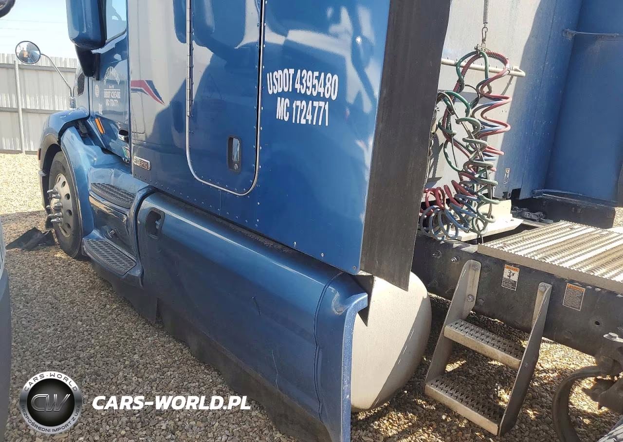 2020 Peterbilt 579 Semi Truck VIN:1XPBDP9X1LD675339 - 9