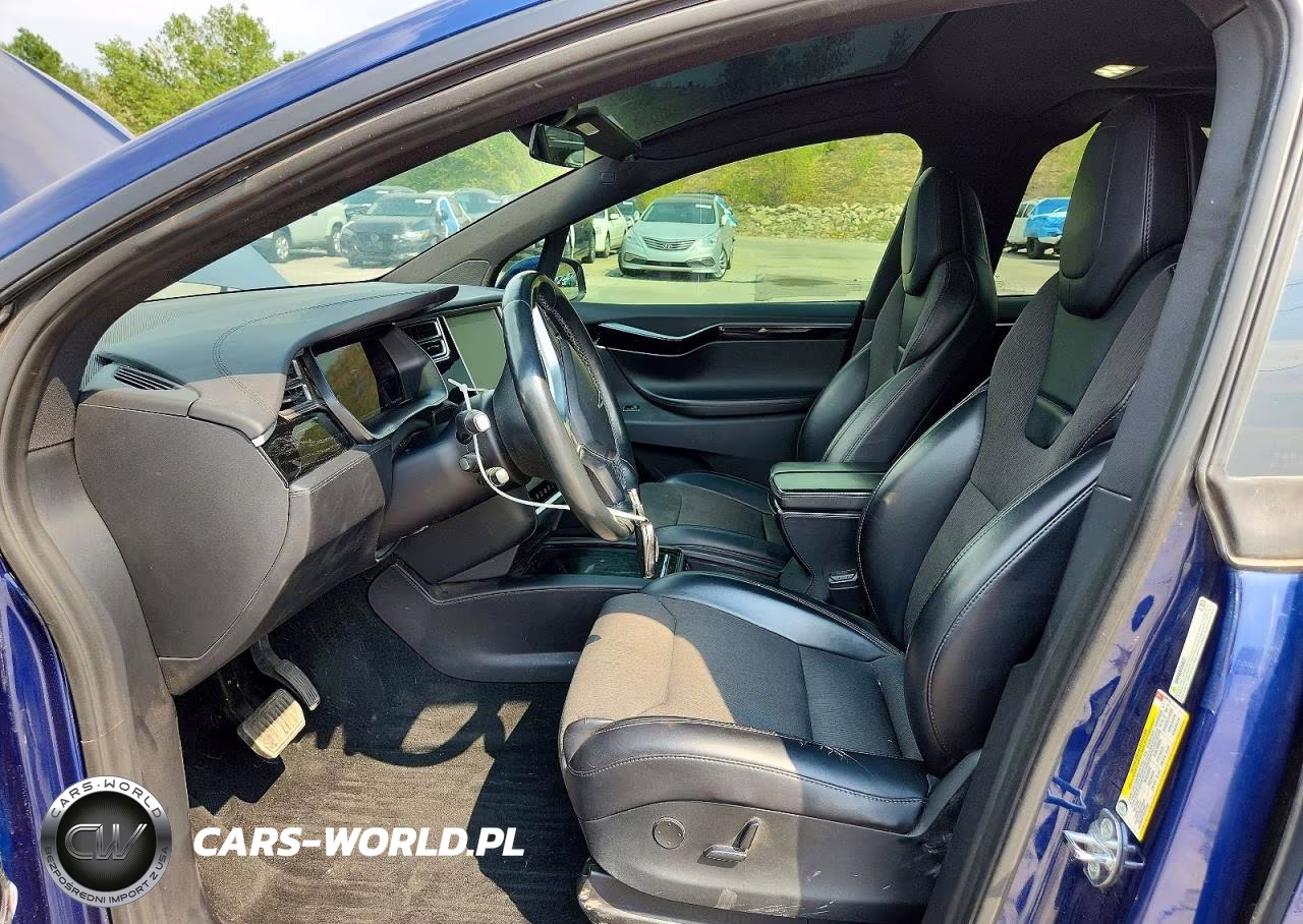 2017 Tesla Model X VIN:5YJXCBE25HF060736 - 7