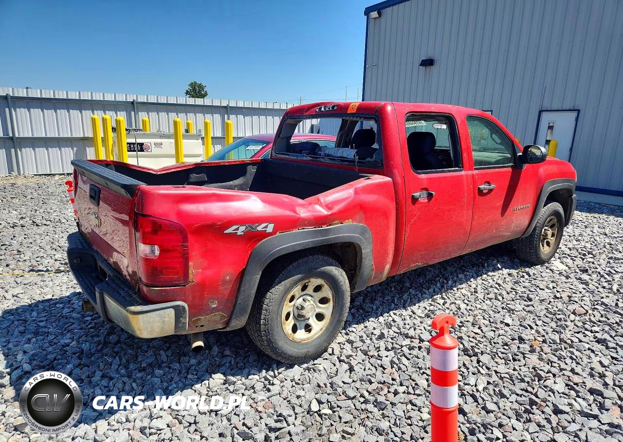 2011 Chevrolet Silverado K1500 VIN:3GCPKPE35BG220284 - 3