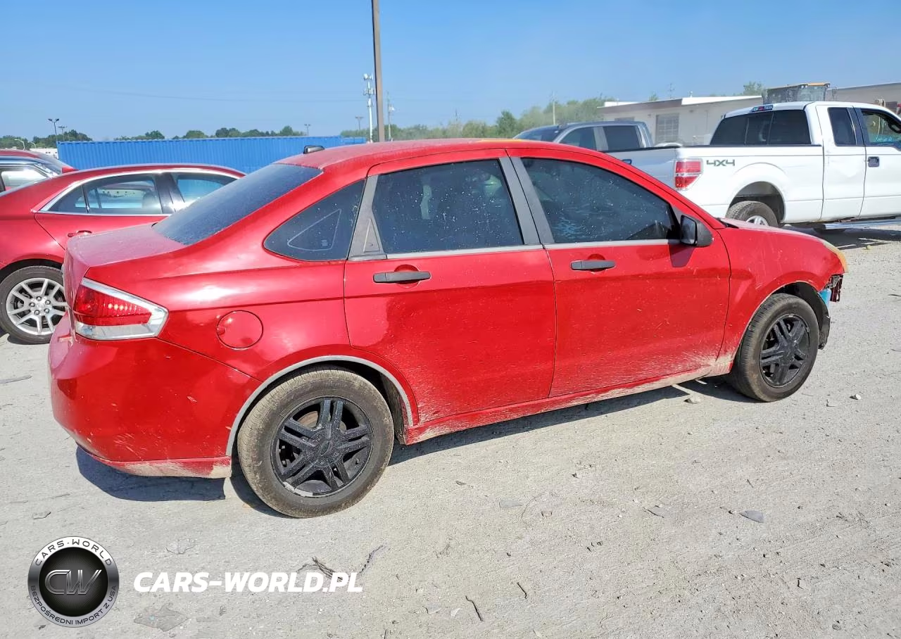 2008 Ford Focus S-Se VIN:1FAHP34NX8W259762 - 3