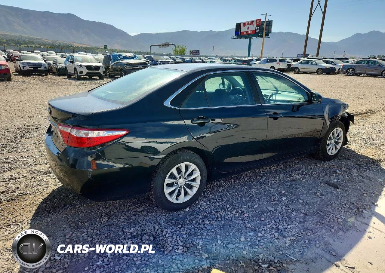 2017 Toyota Camry L-Se VIN:4T1BF1FK6HU430296 - 3