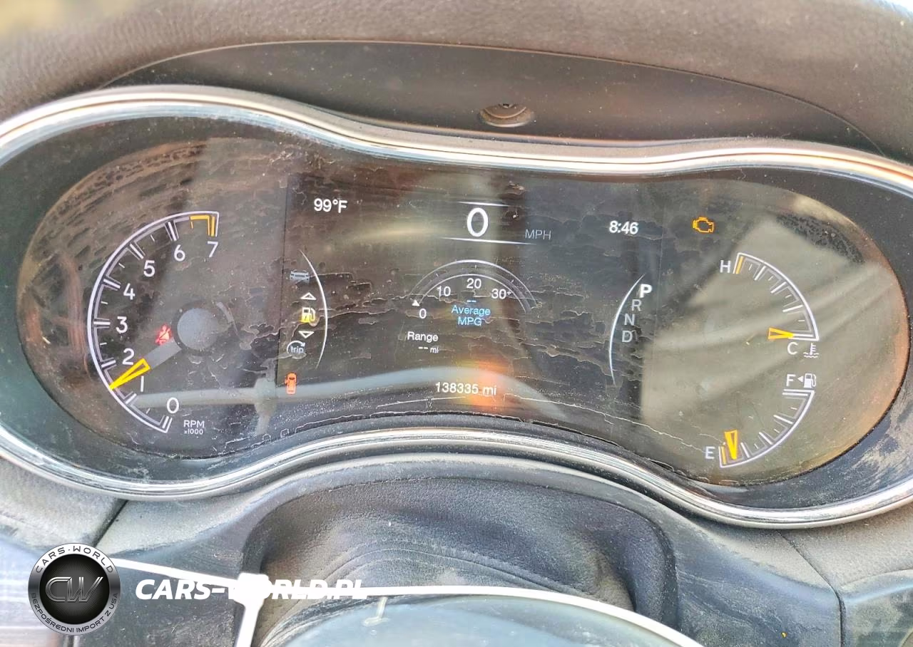 2019 Jeep Grand Cherokee Laredo VIN:1C4RJFAG9KC638140 - 9