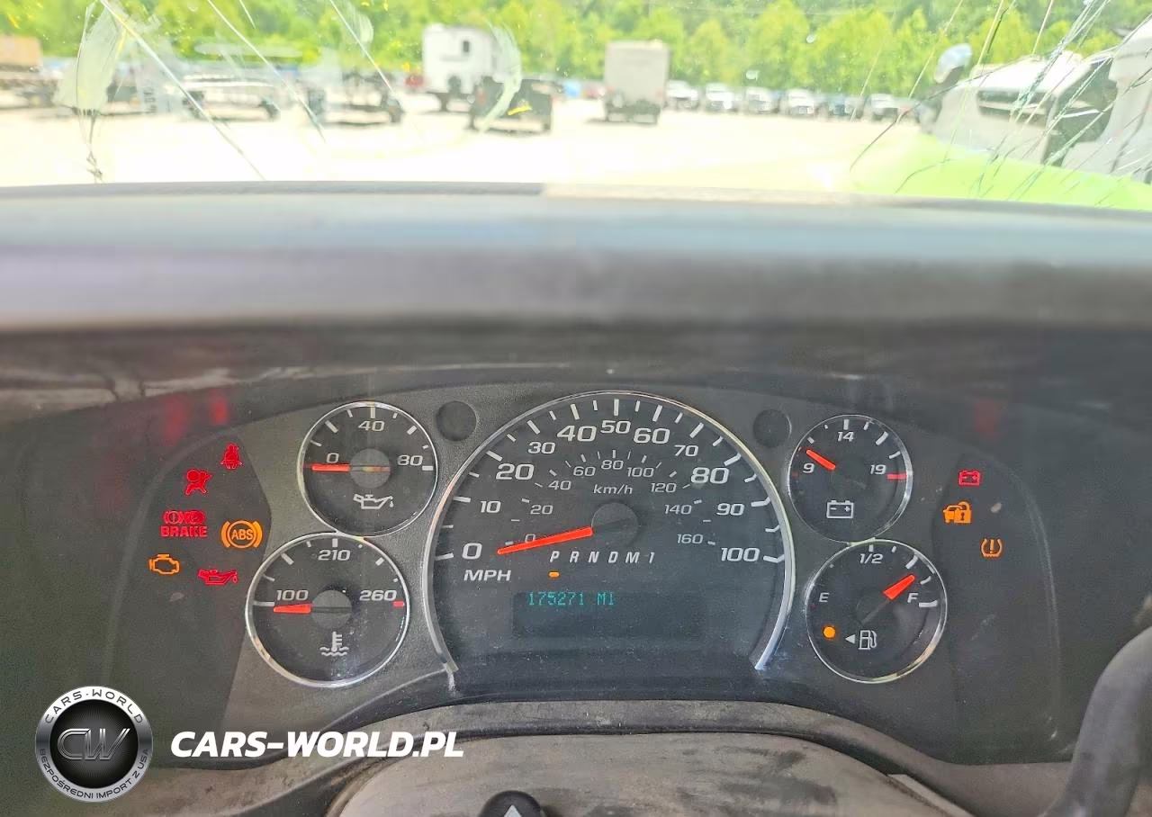 2011 Chevrolet Express G3500 Delivery Truck VIN:1GB0G2CG1B1160065 - 9