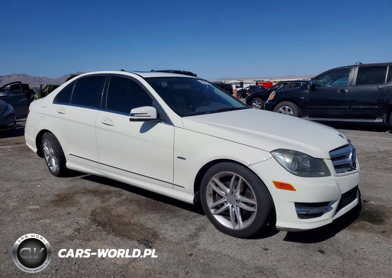 2012 Mercedes-Benz C 250 VIN:WDDGF4HB9CF853286 - 4