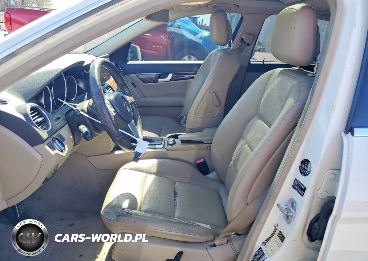 2012 Mercedes-Benz C 250 VIN:WDDGF4HB9CF853286 - 7