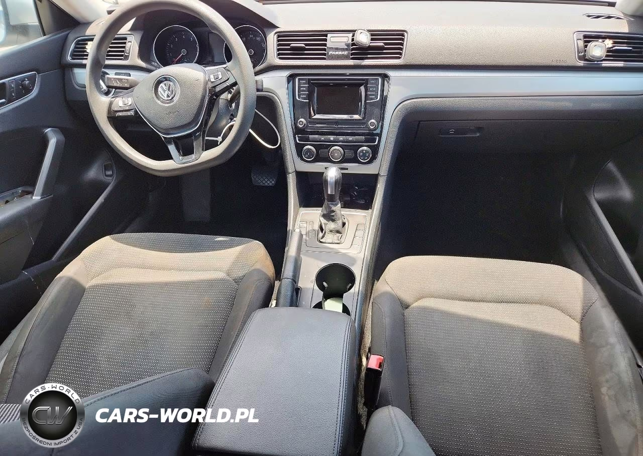 2018 Volkswagen Passat S VIN:1VWAA7A34JC015553 - 8