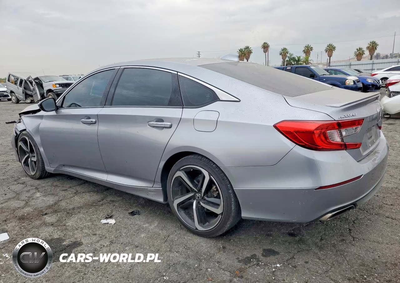 2018 Honda Accord Sport VIN:1HGCV1F31JA151335 - 2