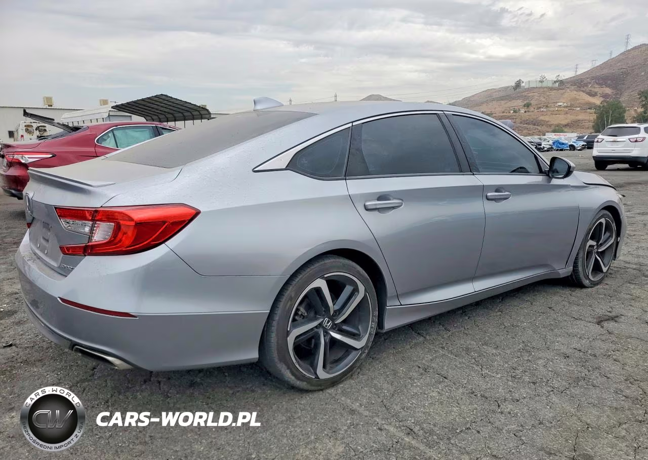 2018 Honda Accord Sport VIN:1HGCV1F31JA151335 - 3