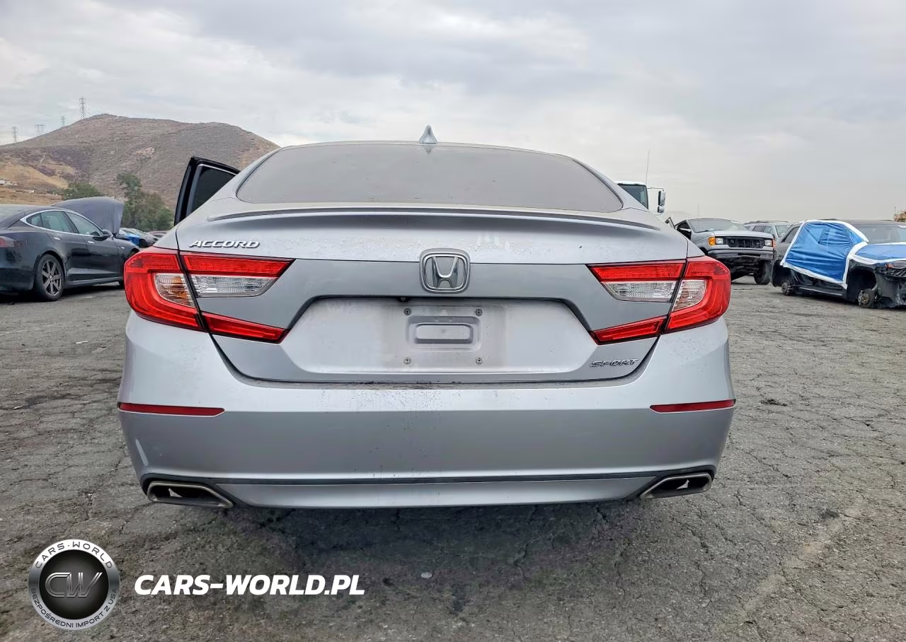 2018 Honda Accord Sport VIN:1HGCV1F31JA151335 - 6