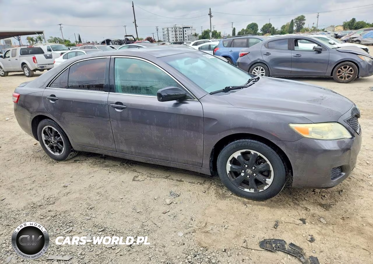 2010 Toyota Camry Le VIN:4T4BF3EK7AR081724 - 4