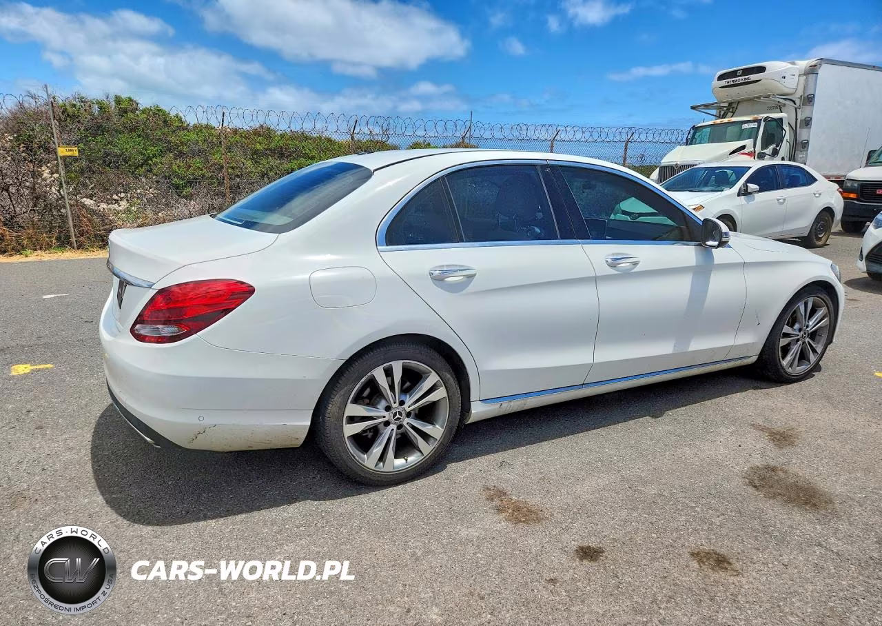 2017 Mercedes-Benz C 300 VIN:55SWF4JB6HU219637 - 3