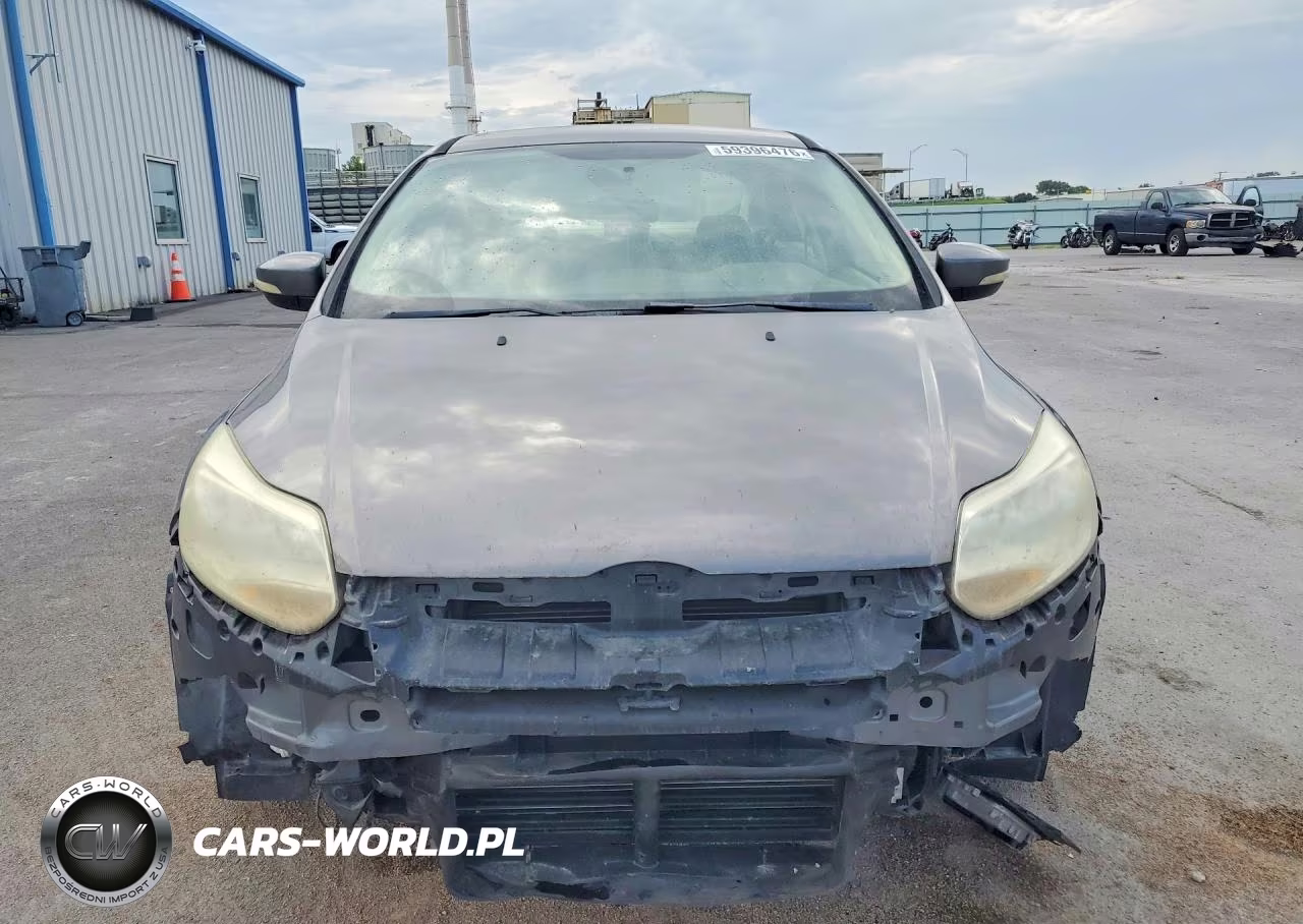 2014 Ford Focus Se VIN:1FADP3F2XEL165783 - 5