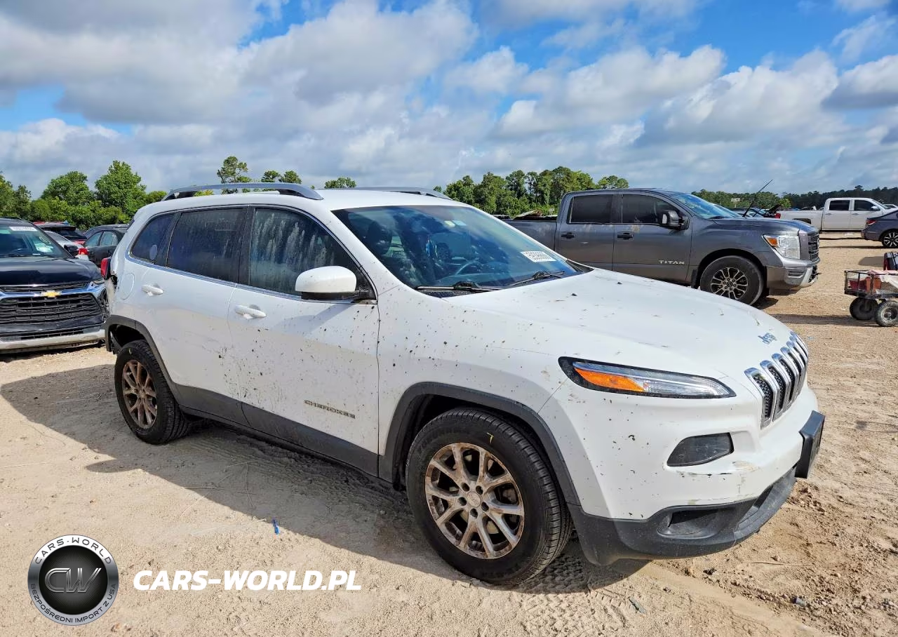 2018 Jeep Cherokee Latitude VIN:1C4PJLCB1JD577687 - 4