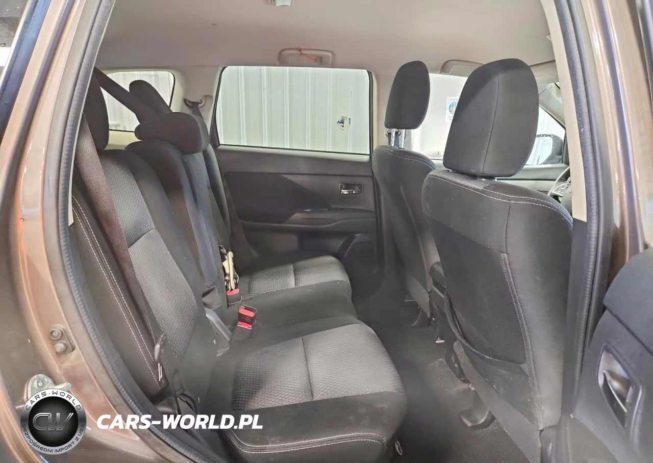 2018 Mitsubishi Outlander Se VIN:JA4AZ3A33JZ054095 - 11