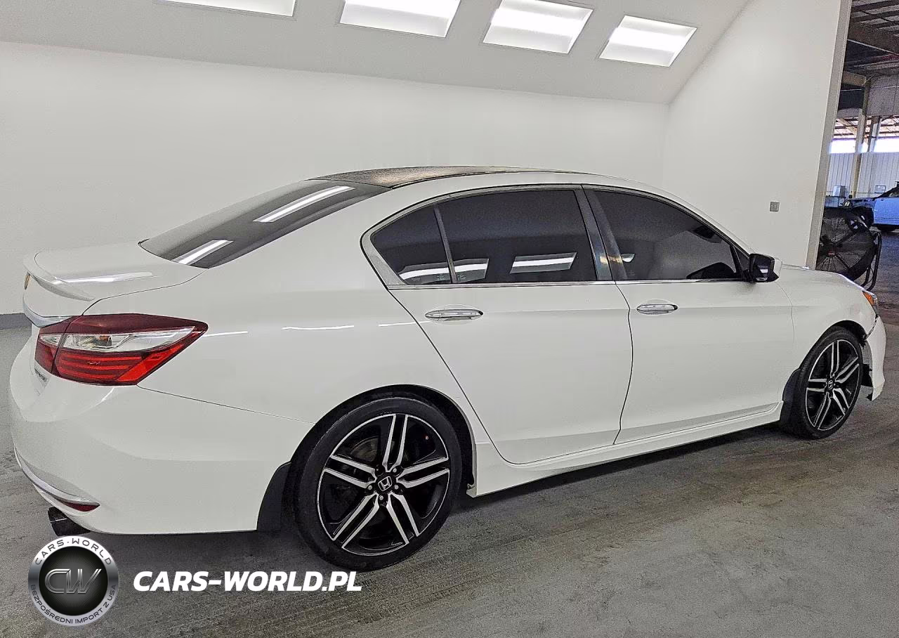 2017 Honda Accord Sport VIN:1HGCR2F53HA092388 - 3