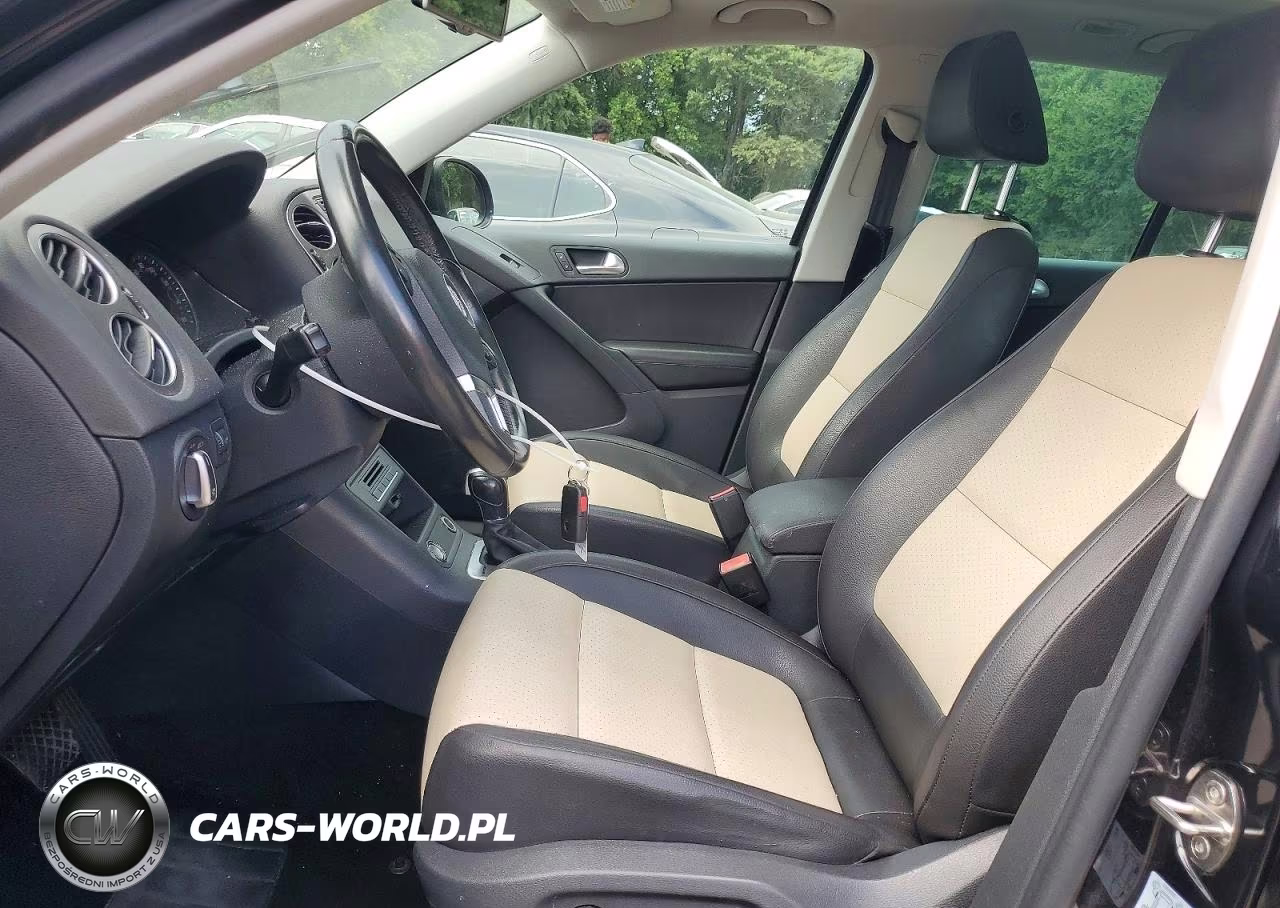 2017 Volkswagen Tiguan Wolfsburg VIN:WVGSV7AX2HW500678 - 7