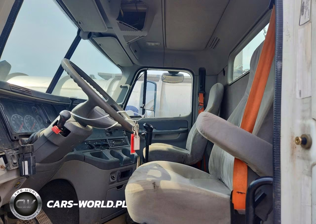 2007 Freightliner Columbia 120 Semi Truck VIN:1FUJA6CG67LX74543 - 7