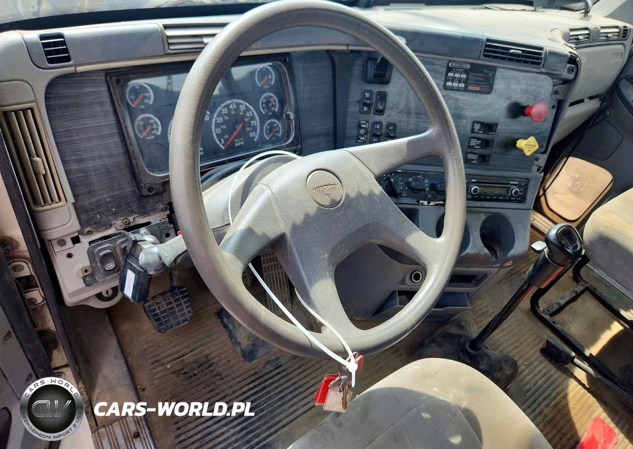 2007 Freightliner Columbia 120 Semi Truck VIN:1FUJA6CG67LX74543 - 8