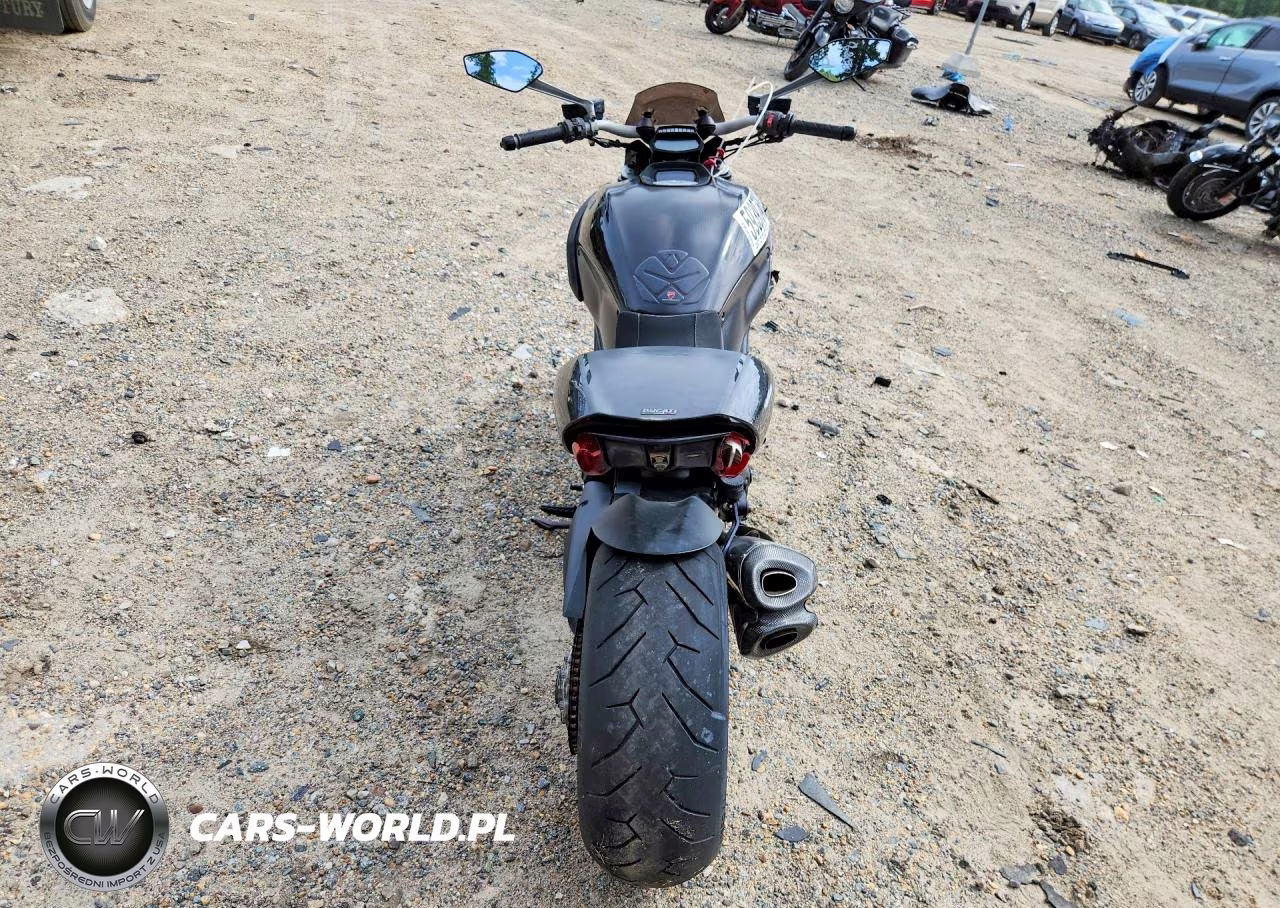 2011 Ducati Diavel VIN:ZDM13BLW6BB004217 - 4