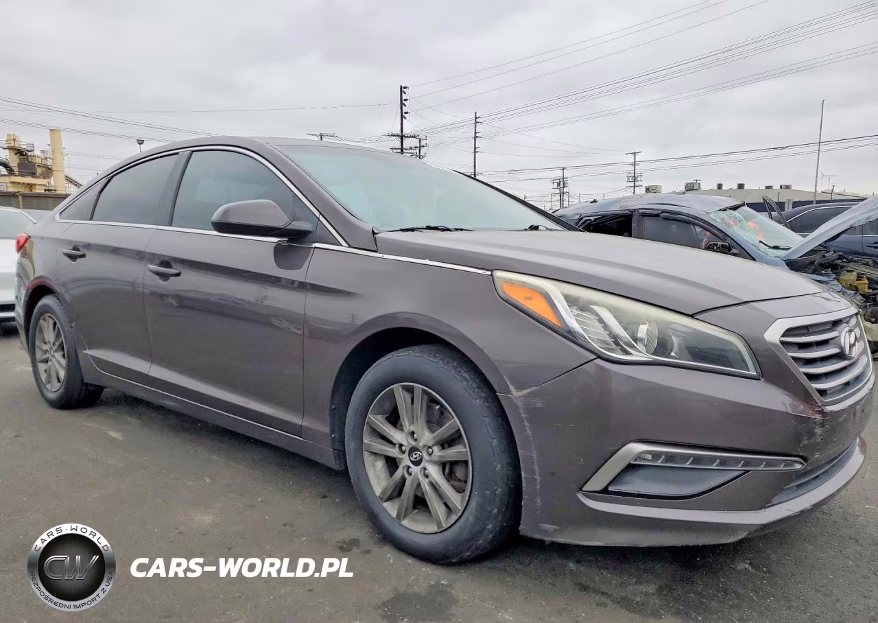 2015 Hyundai Sonata VIN:5NPE24AF1FH048824 - 4