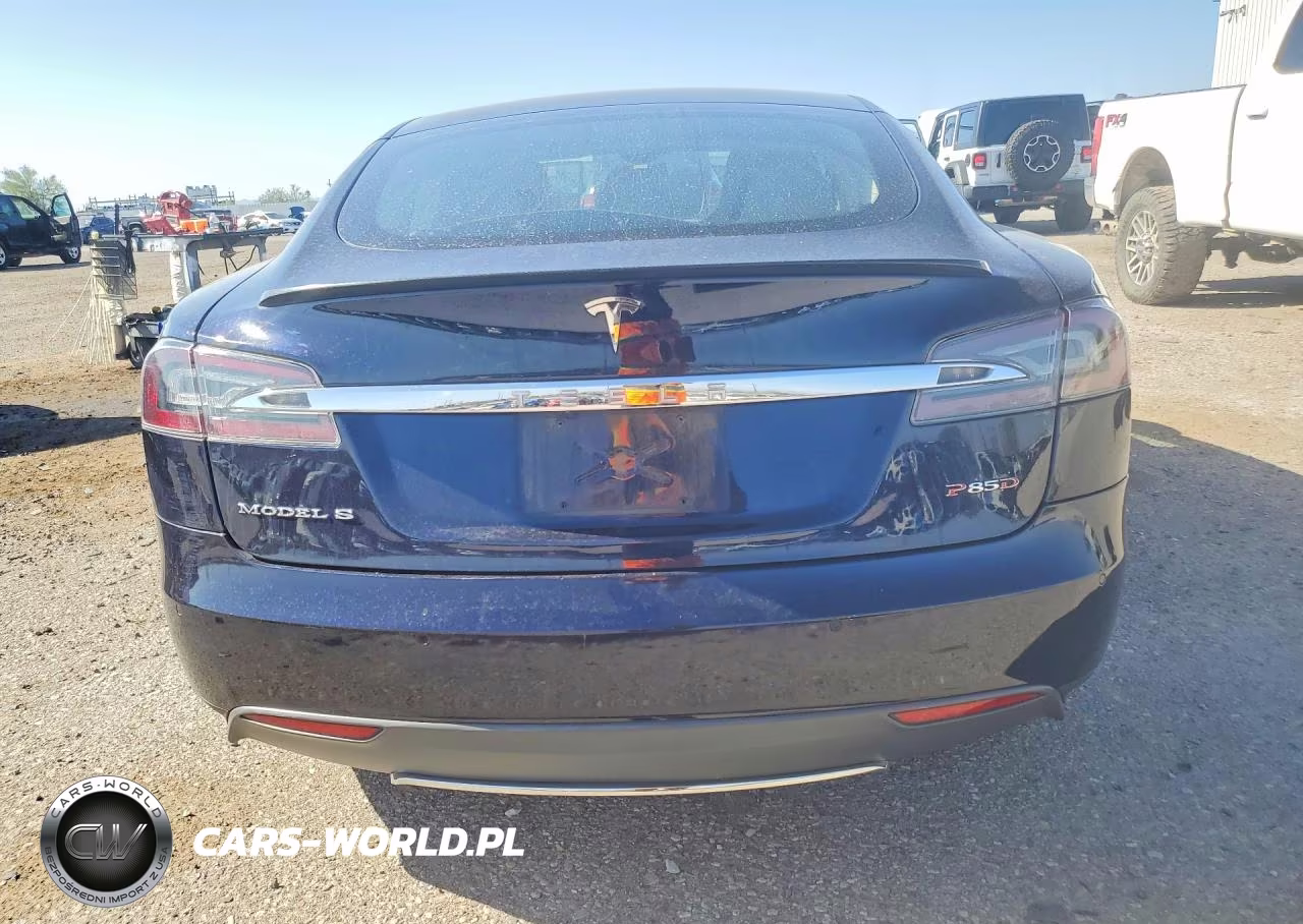 2015 Tesla Model S 85D VIN:5YJSA1H21FFP69795 - 6