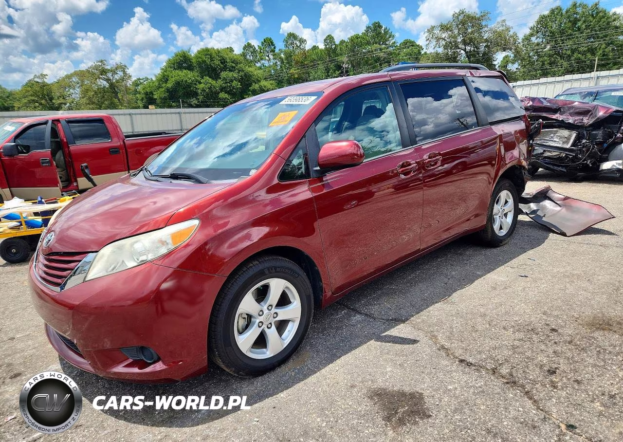 2016 Toyota Sienna Le
