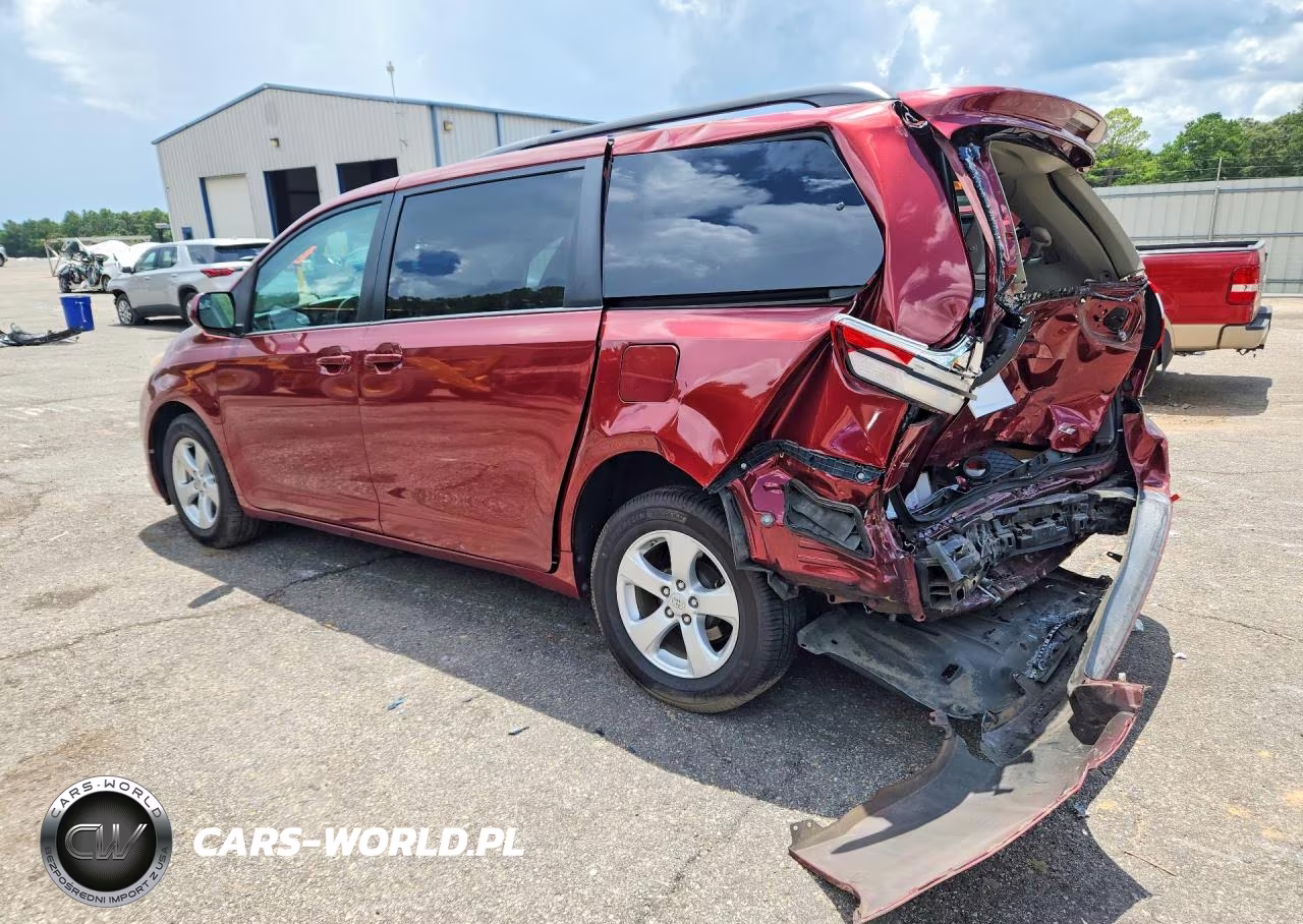 2016 Toyota Sienna Le VIN:5TDKK3DC1GS748739 - 2