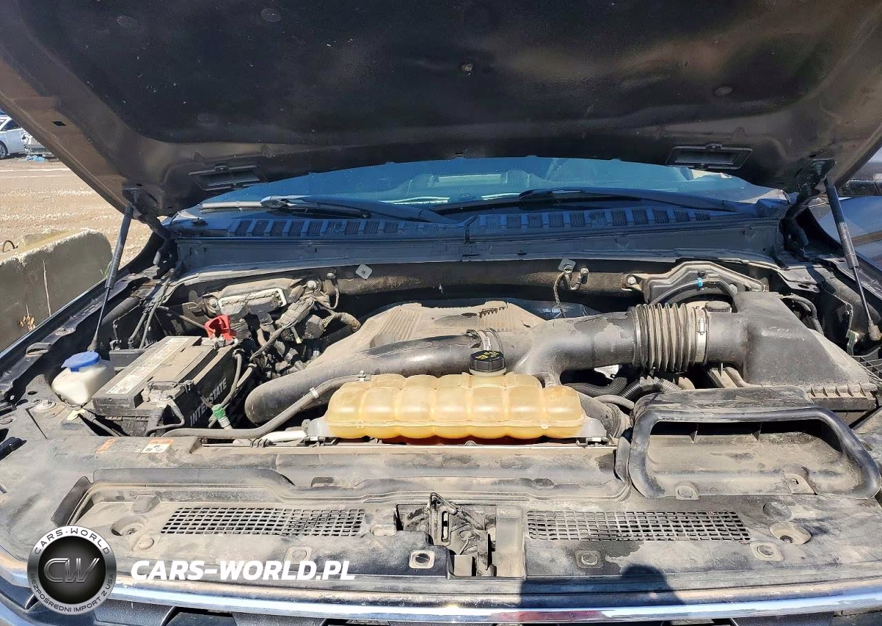 2018 Ford Expedition Xlt VIN:1FMJU1JTXJEA29920 - 12