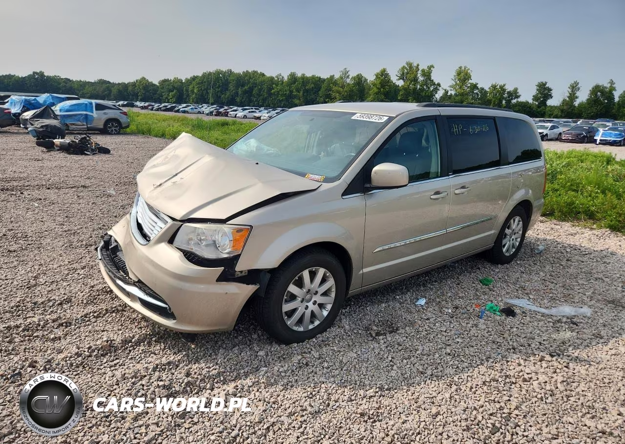 2013 Chrysler Town & Country Touring – zdjęcie 1 z 13