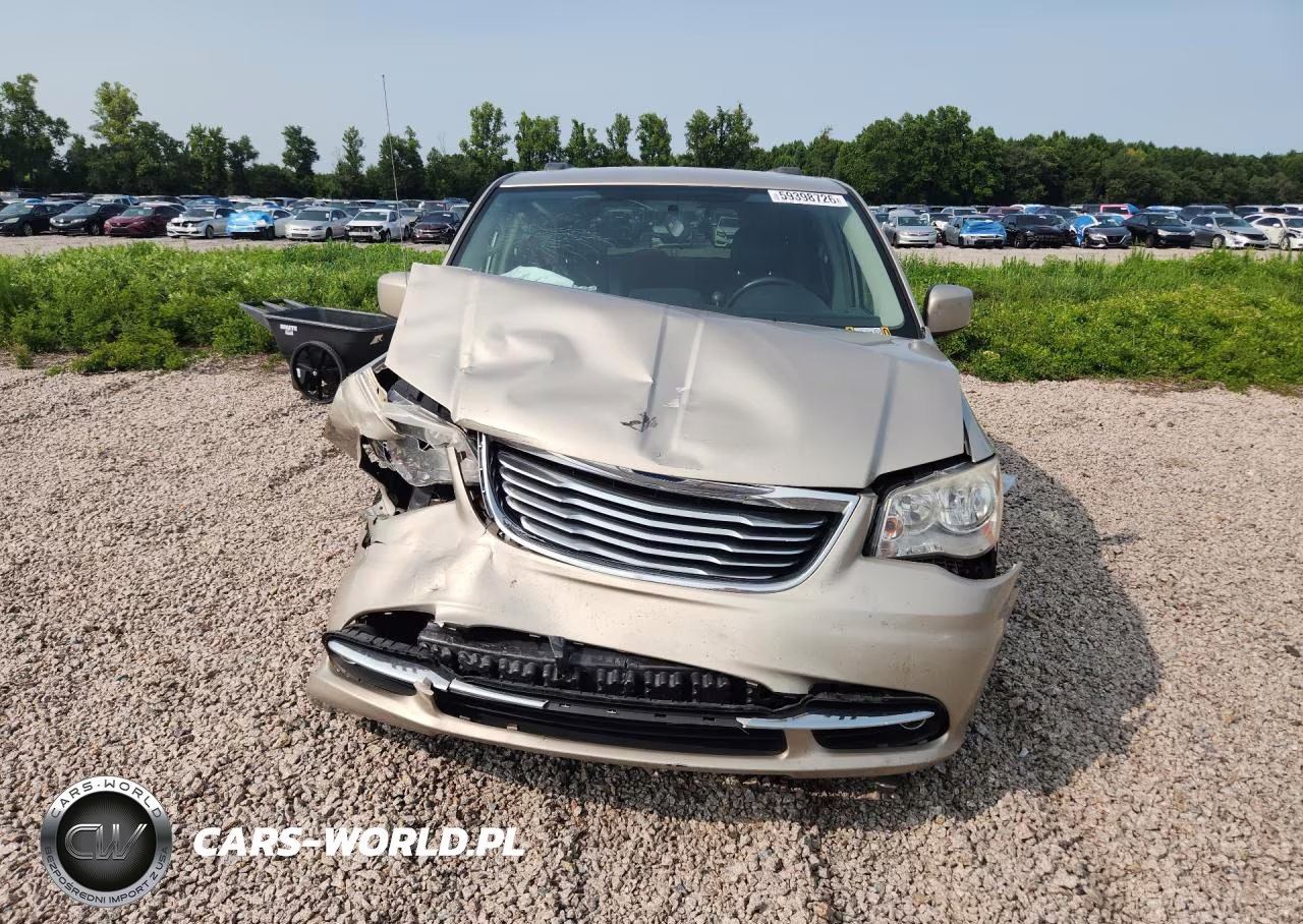 2013 Chrysler Town & Country Touring VIN:2C4RC1BG5DR696249 - 5