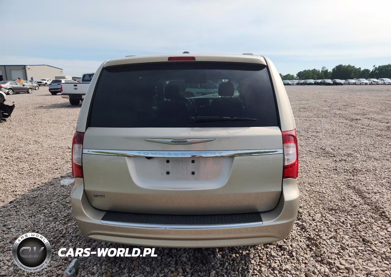2013 Chrysler Town & Country Touring VIN:2C4RC1BG5DR696249 - 6