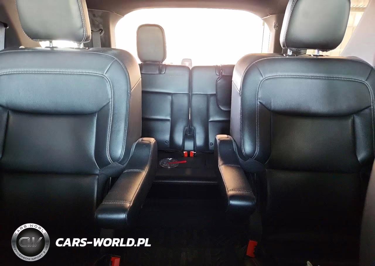 2020 Ford Explorer Xlt VIN:1FMSK7DH1LGC30830 - 10