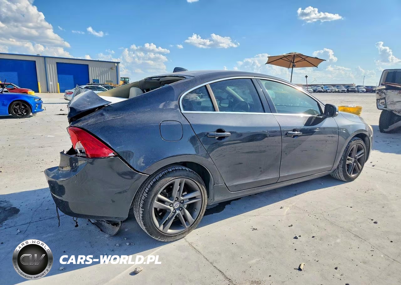 2015 Volvo S60 Platinum VIN:YV140MFM2F2338493 - 3