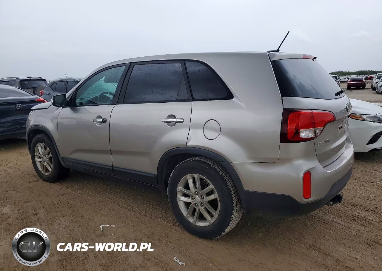 2015 Kia Sorento Lx VIN:5XYKT3A61FG588885 - 2