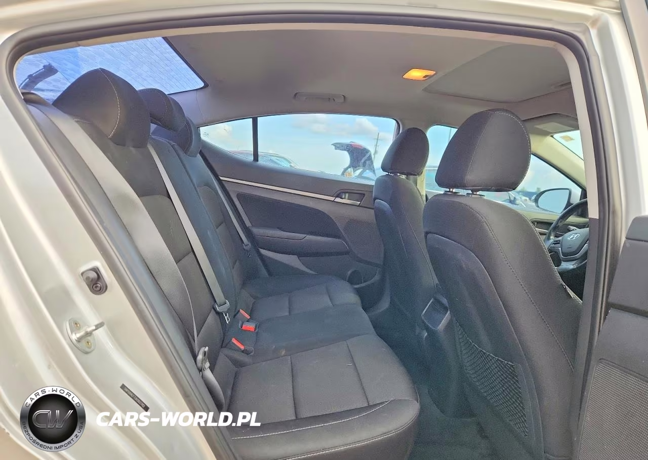 2018 Hyundai Elantra VIN:5NPD84LF7JH262782 - 10