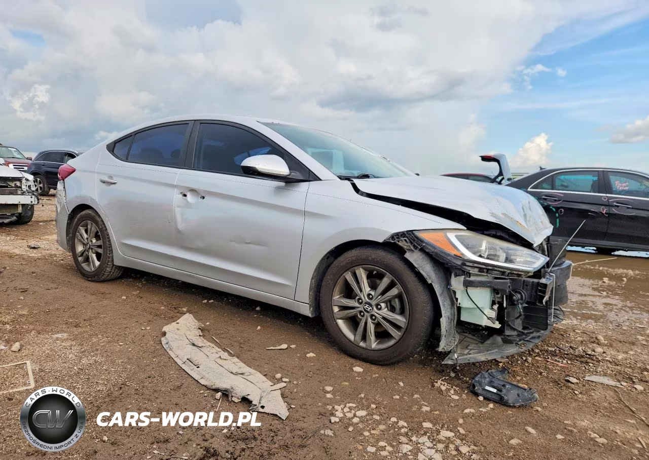 2018 Hyundai Elantra VIN:5NPD84LF7JH262782 - 4