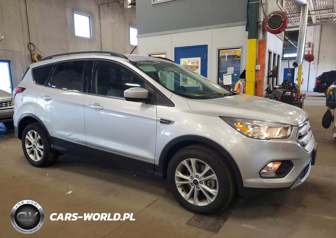 2018 Ford Escape Se VIN:1FMCU9GD7JUB62213 - 4